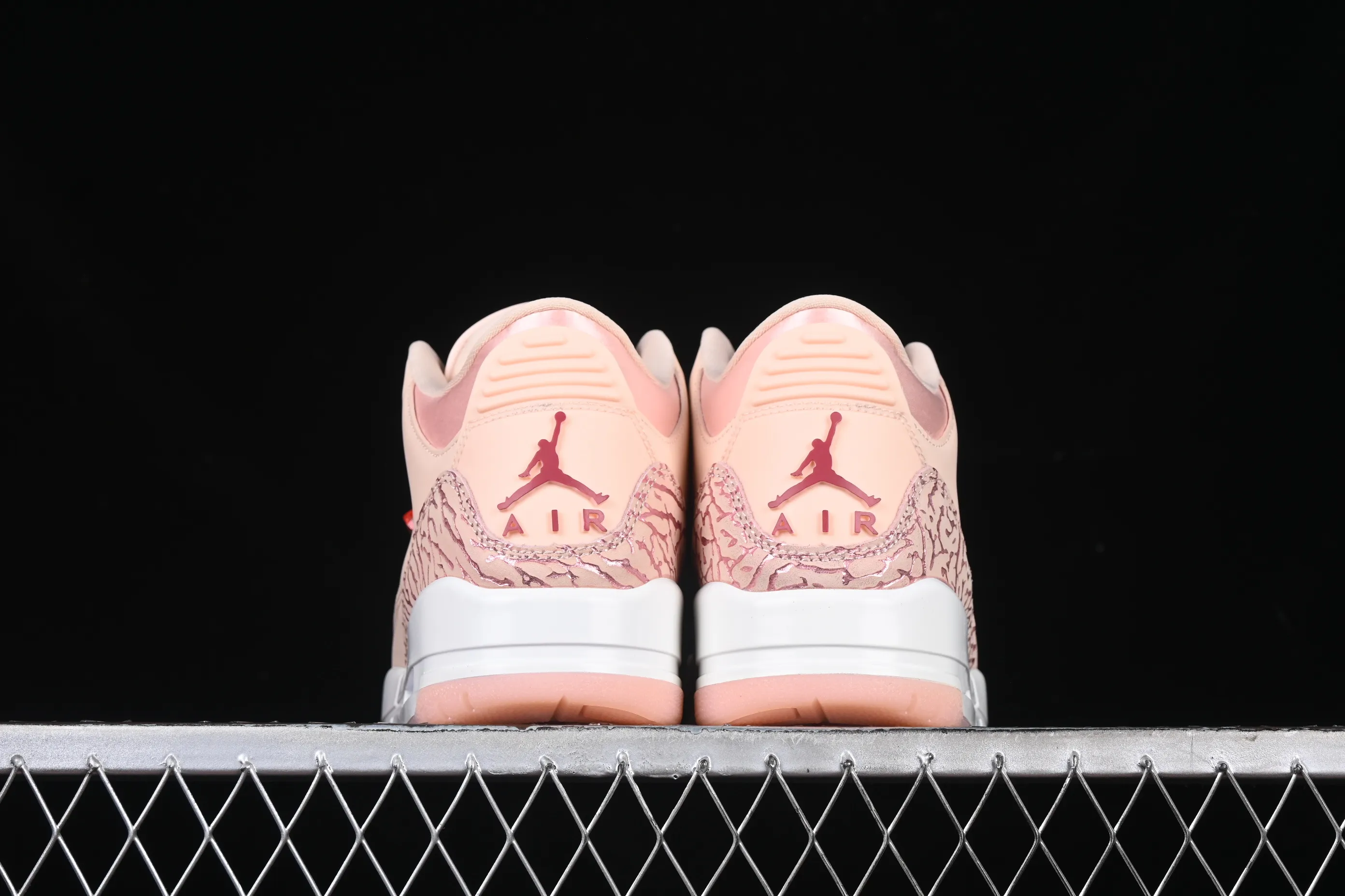 All categories Air Jordan Jordan series basketball shoes Air Jordan 3 P version Air Jordan 3 "Valentine's Day" AJ3 Joe 3 Valentine's Day limited edition HJ0178-600